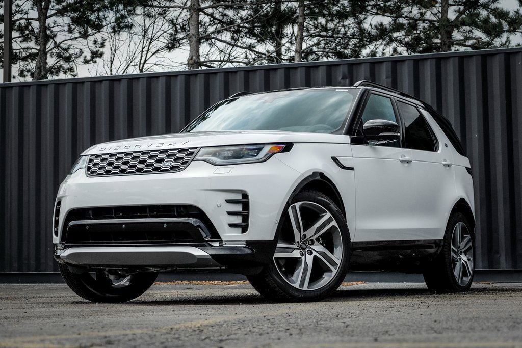New 2025 Land Rover Discovery Metropolitan Edition