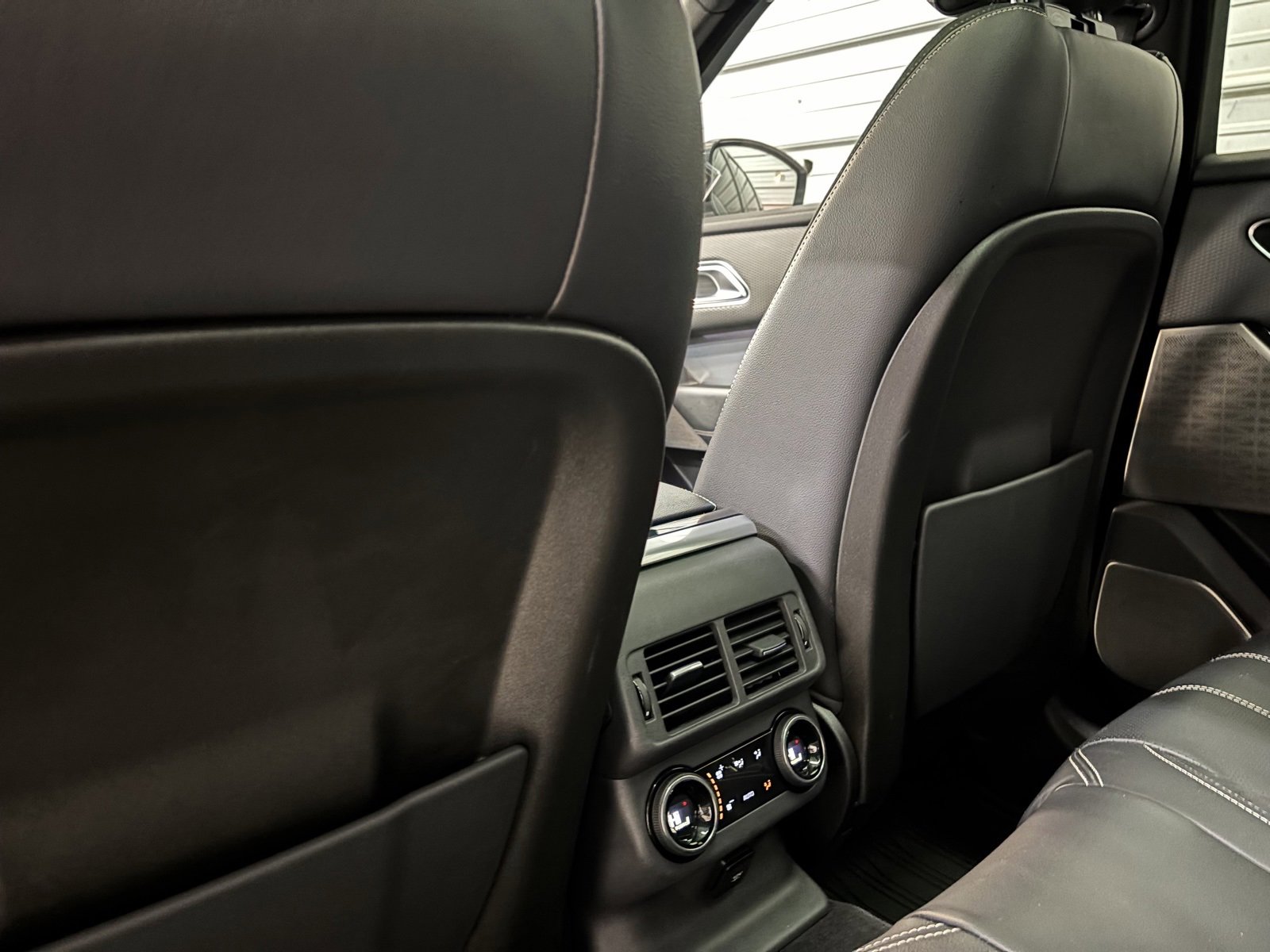 Used 2020 Land Rover Range Rover Velar R-Dynamic S image 25