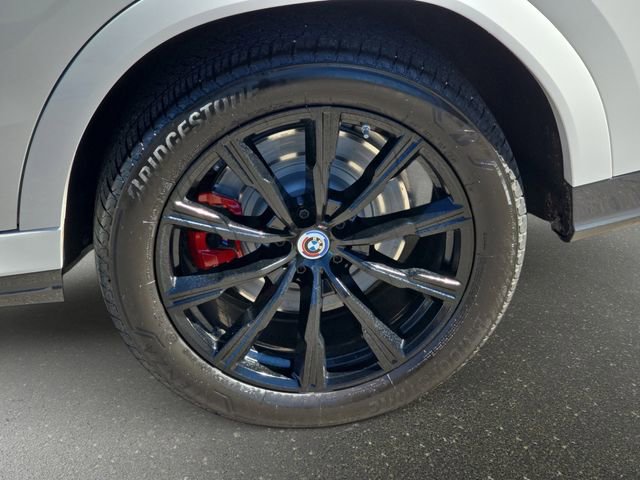 Used 2022 BMW X6 M50i w/ Executive Package image 36