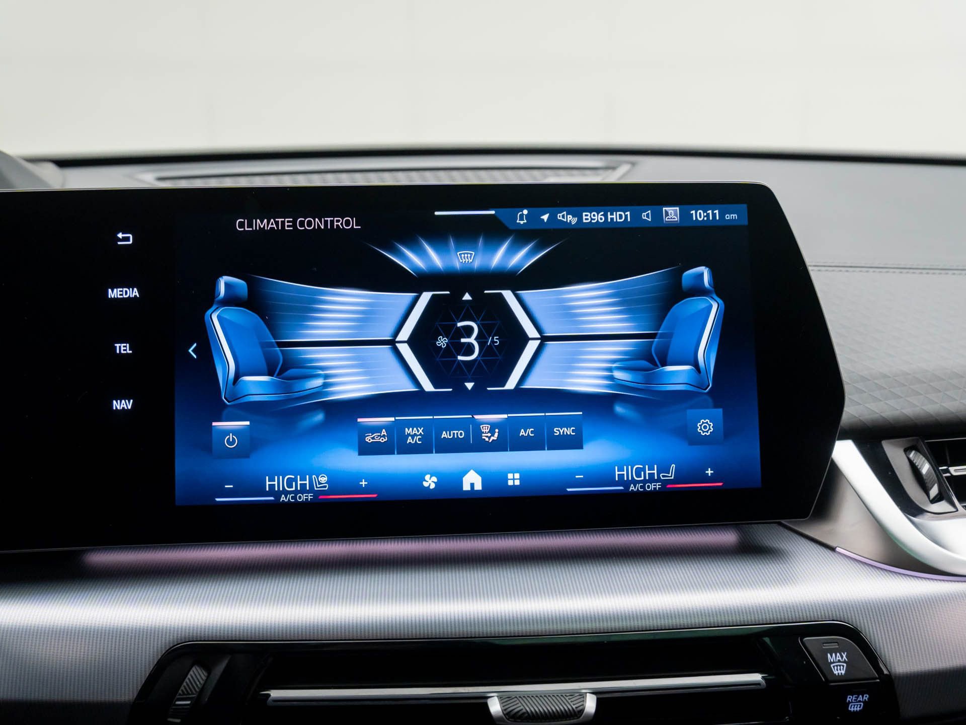 Certified 2025 BMW X2 xDrive28i w/ Premium Package image 26