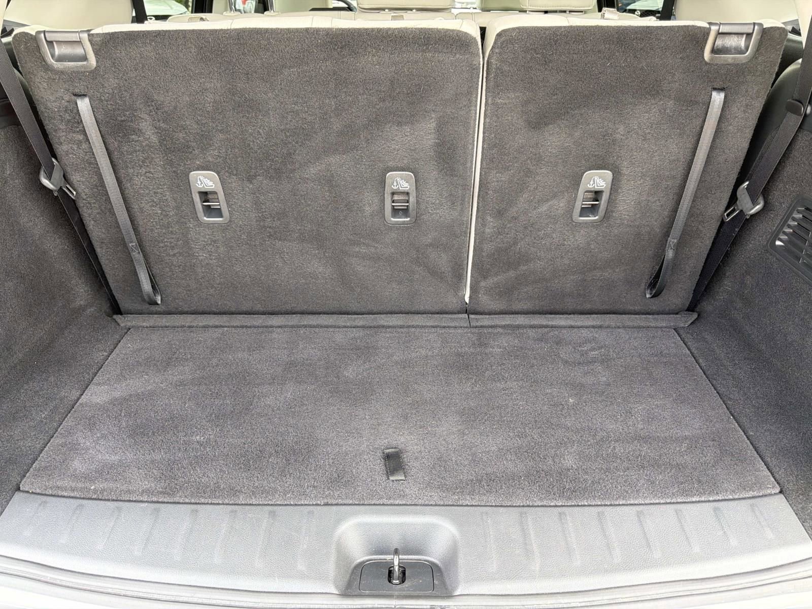Used 2024 Nissan Pathfinder SL FWD image 10