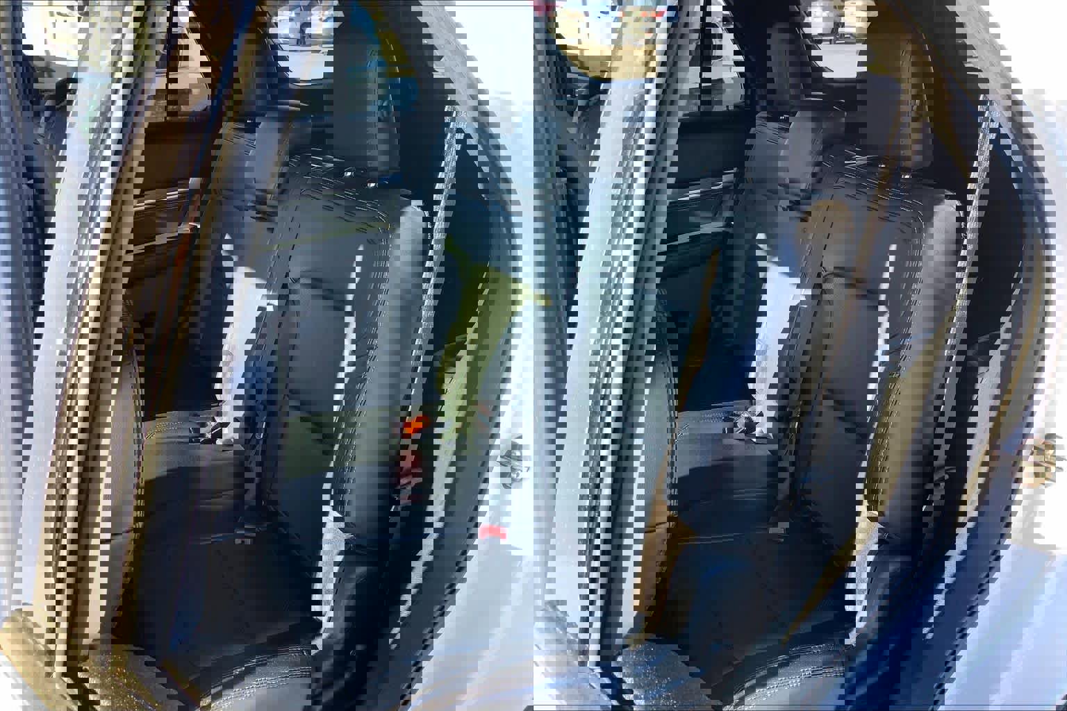 Used 2019 Ford Explorer Limited w/ Class III Trailer Tow Package image 19