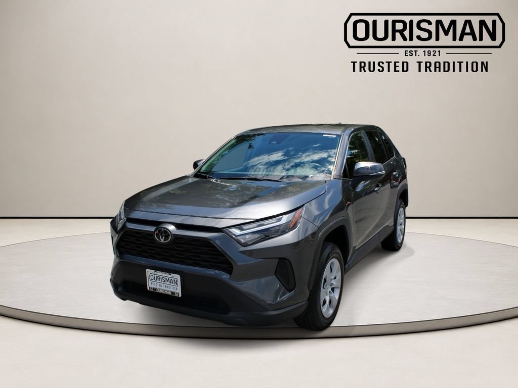 Used 2023 Toyota RAV4 LE AWD/4WD image 5