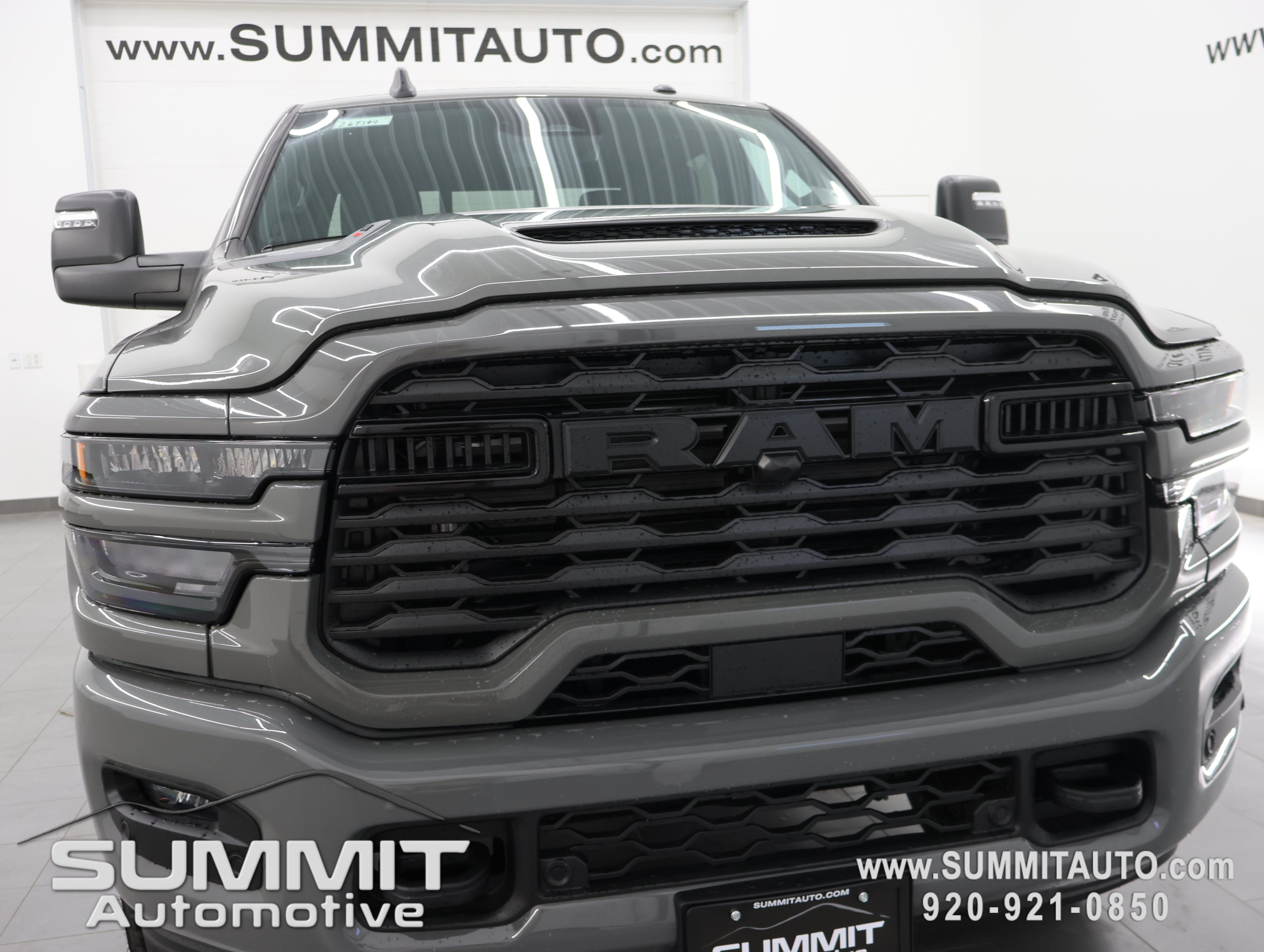 New 2026 RAM 2500 Big Horn AWD/4WD image 22