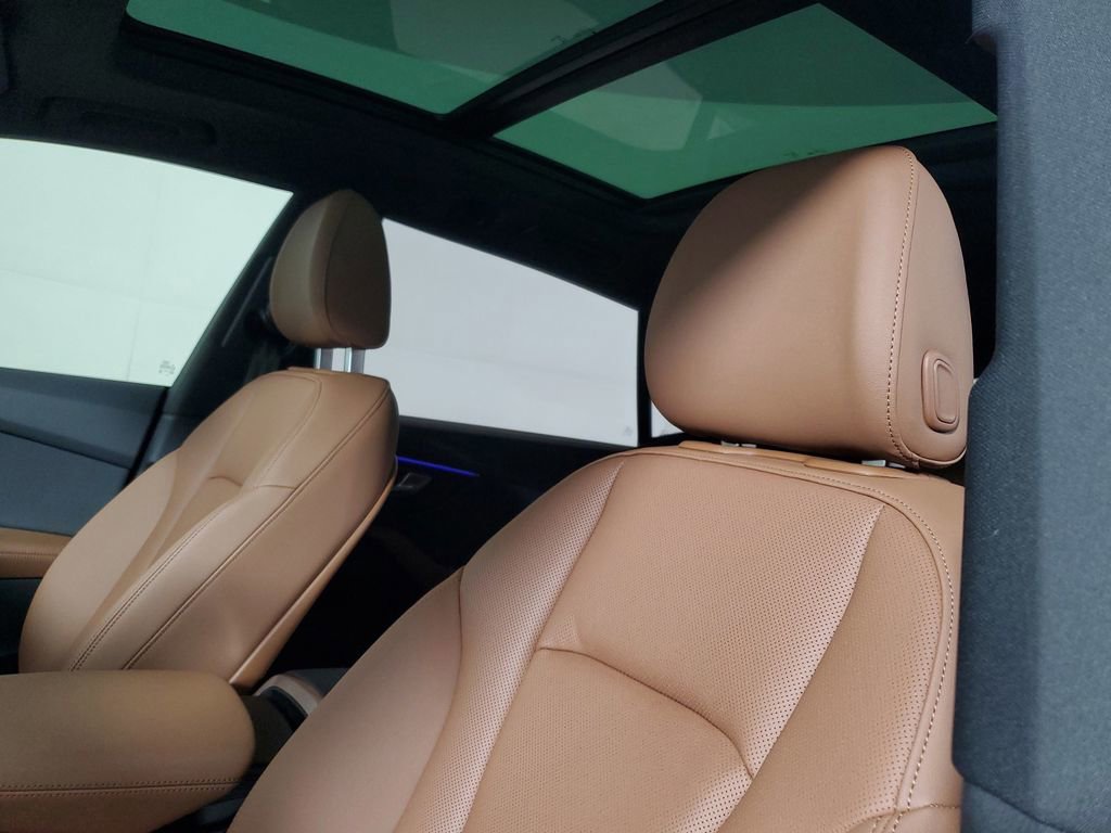 Used 2023 Audi Q8 Premium Plus image 23