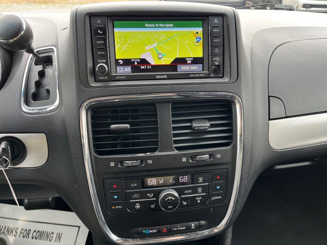 Used 2017 Dodge Grand Caravan GT image 22