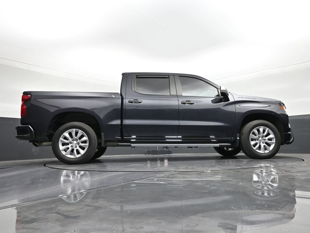 Used 2023 Chevrolet Silverado 1500 Custom image 25