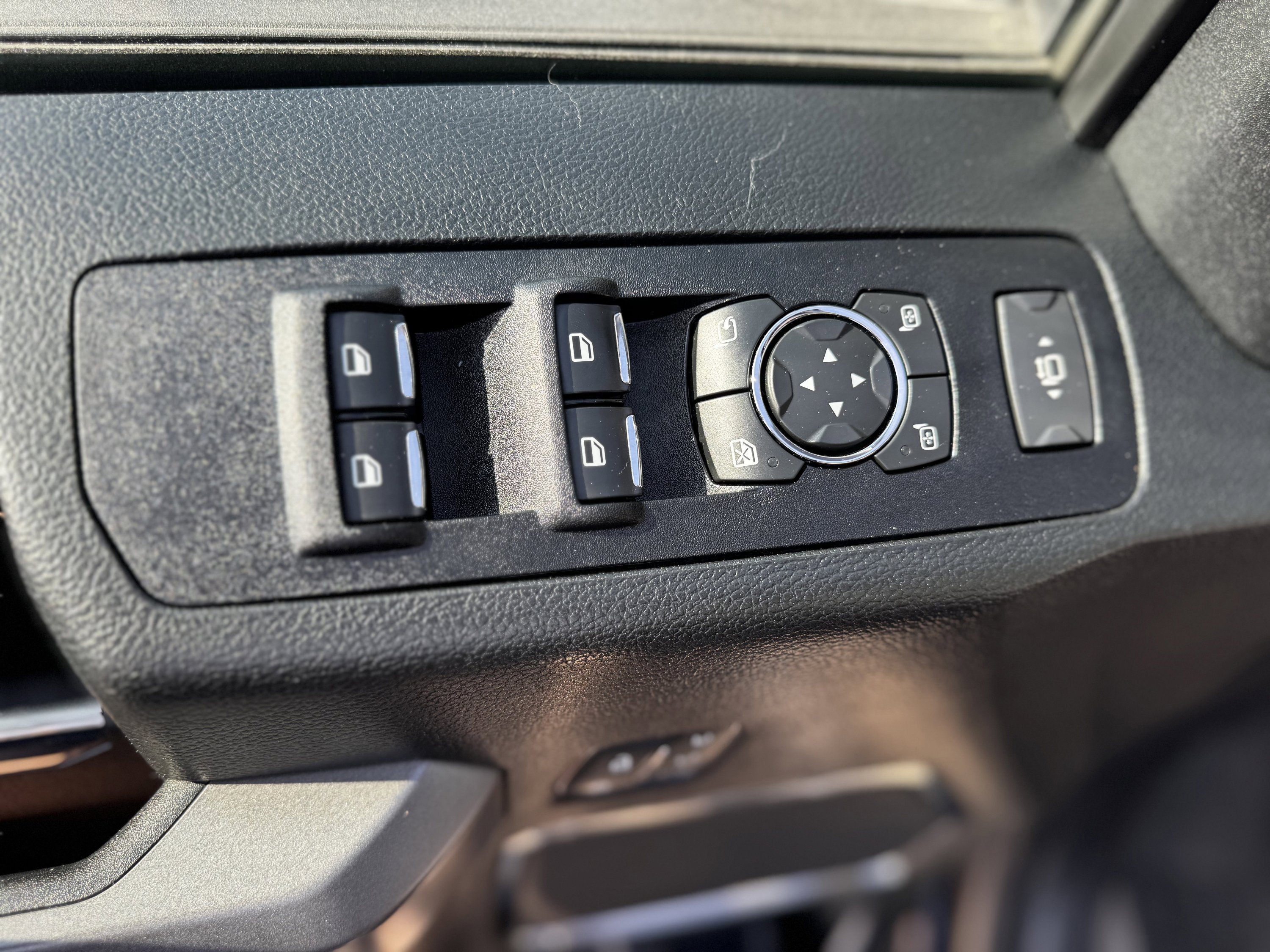 Used 2021 Ford F250 Platinum w/ FX4 Off-Road Package image 10