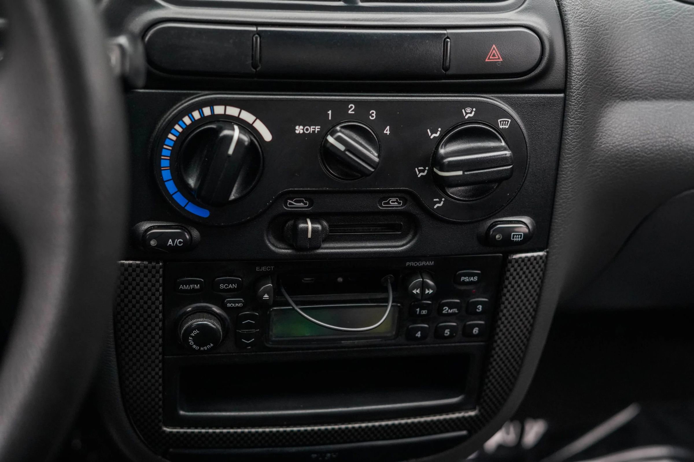 Used 2001 Daewoo Lanos S image 15