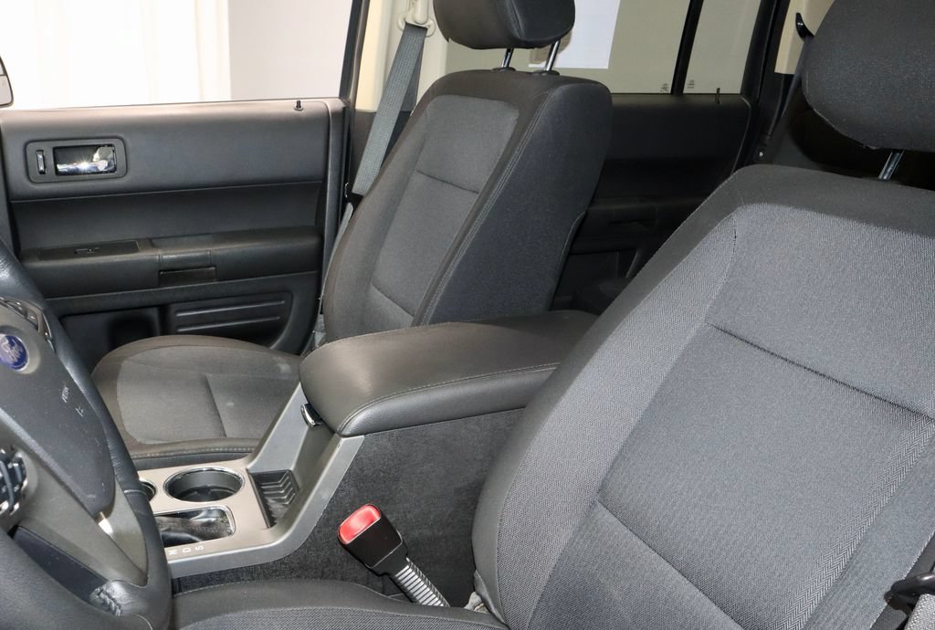 Used 2019 Ford Flex SE FWD image 25