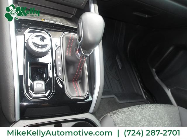 Used 2026 Chevrolet Colorado Z71 AWD/4WD image 18