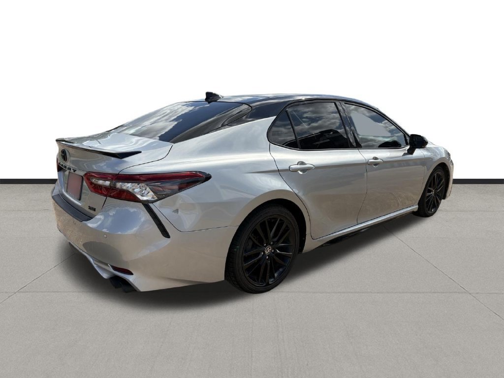 Used 2021 Toyota Camry XSE FWD image 5