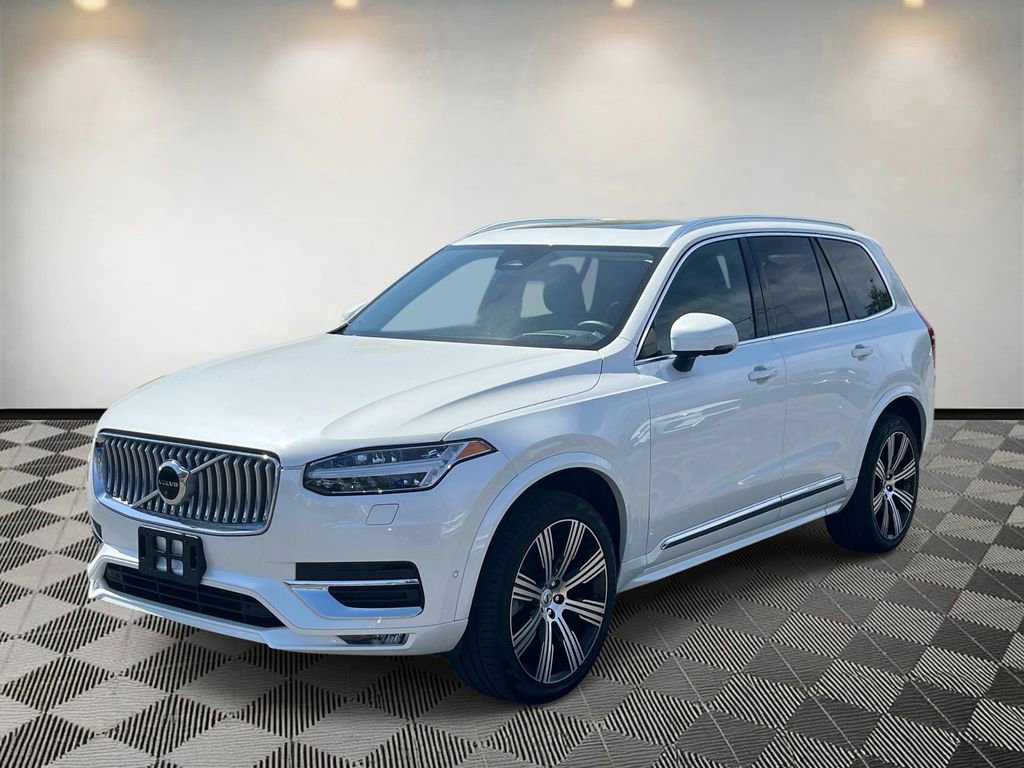 Used 2023 Volvo XC90 B6 Ultimate w/ Protection Package Premier image 7