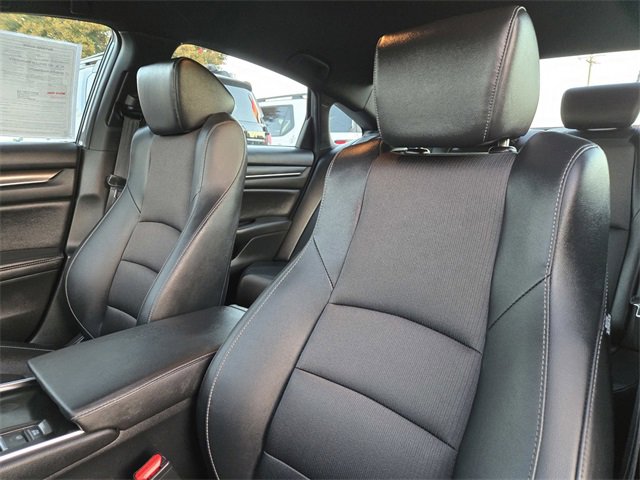 Used 2022 Honda Accord Sport image 12