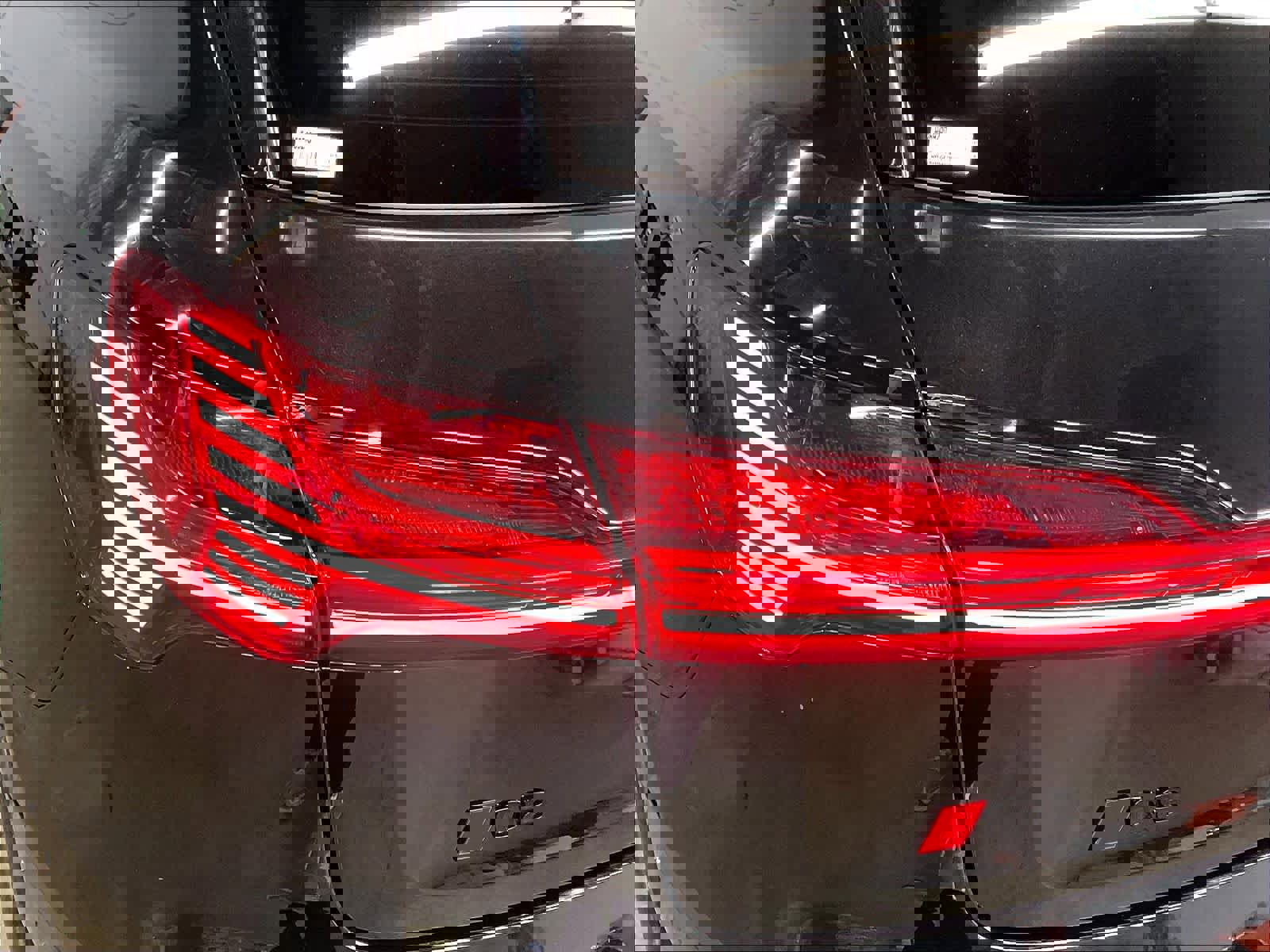 Certified 2024 Audi Q8 e-tron Prestige w/ Prestige Package image 30