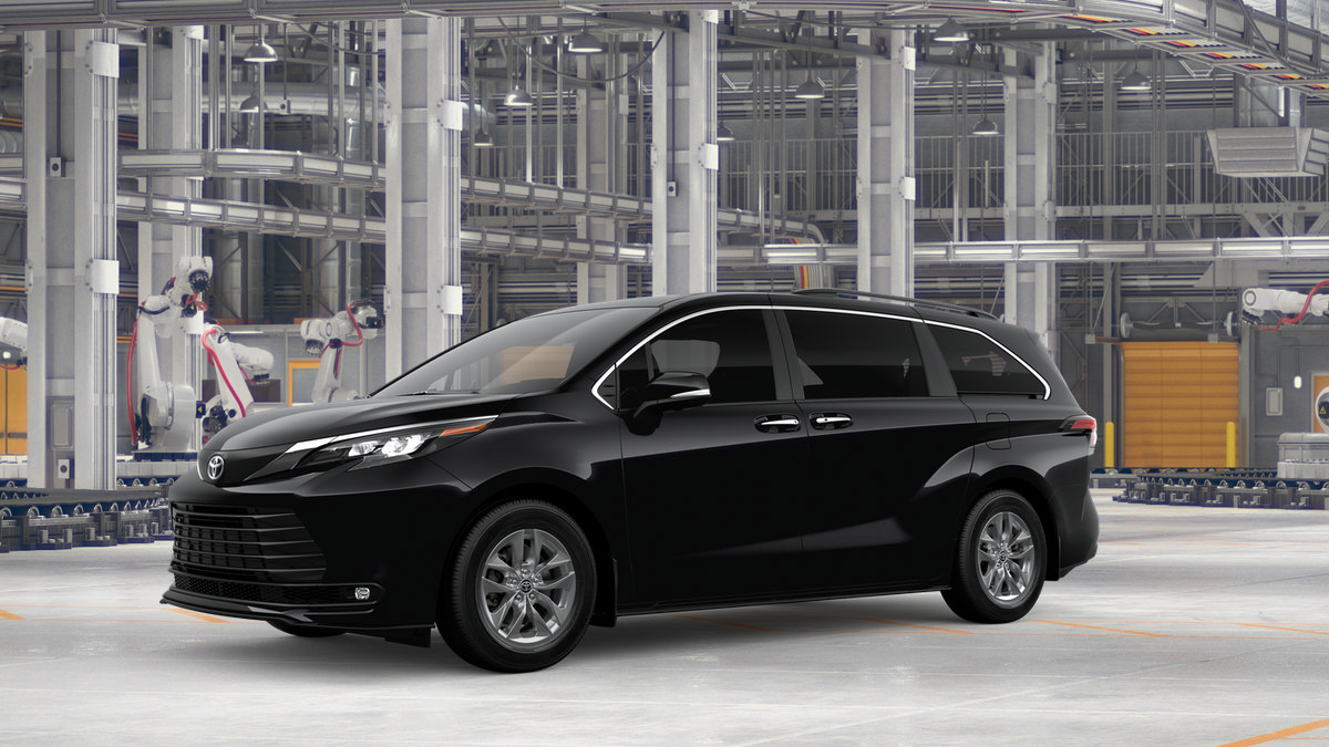 New 2026 Toyota Sienna XLE FWD image 3