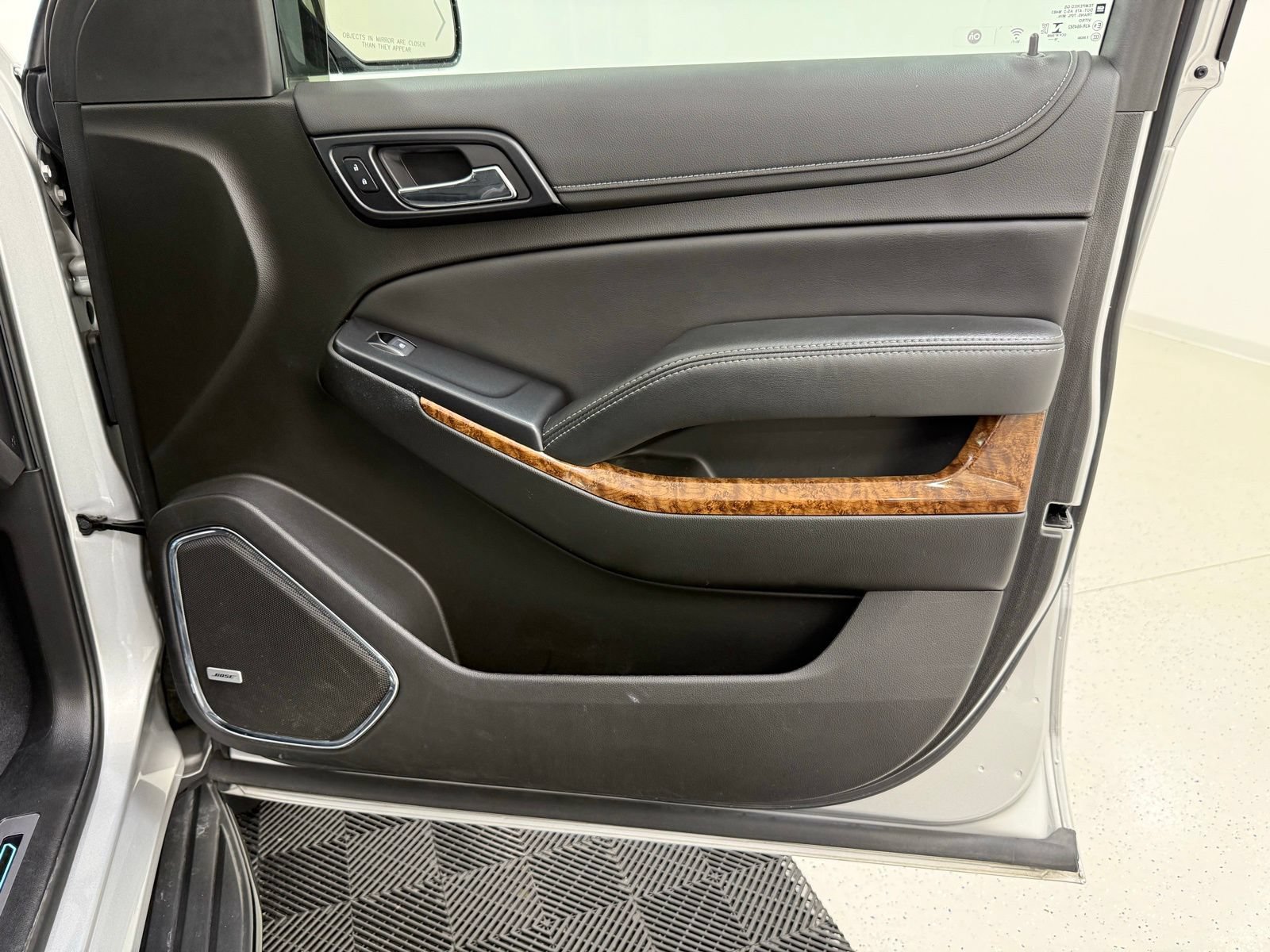Used 2019 Chevrolet Suburban Premier AWD/4WD image 37