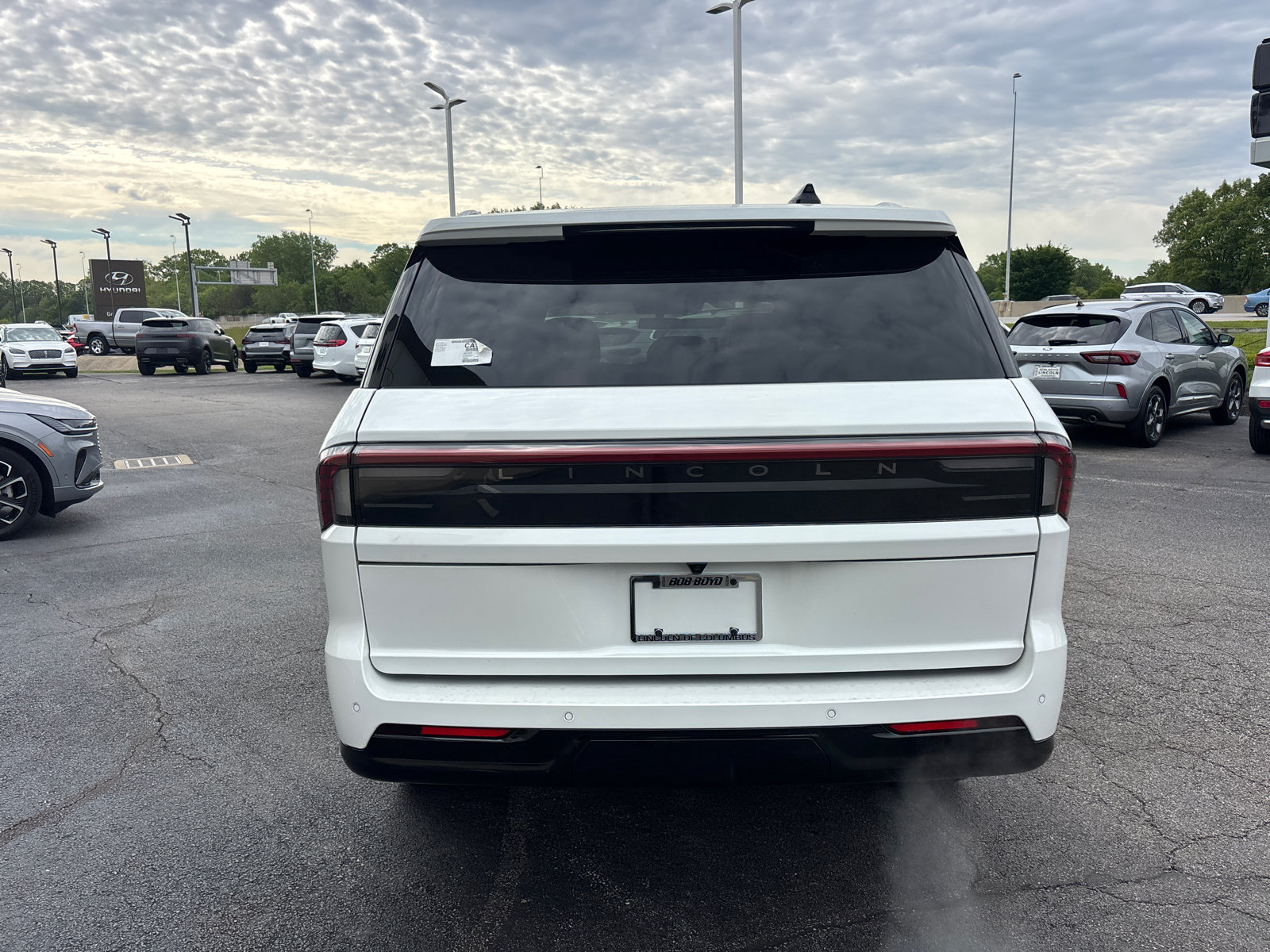New 2026 Lincoln Navigator Reserve AWD/4WD image 6
