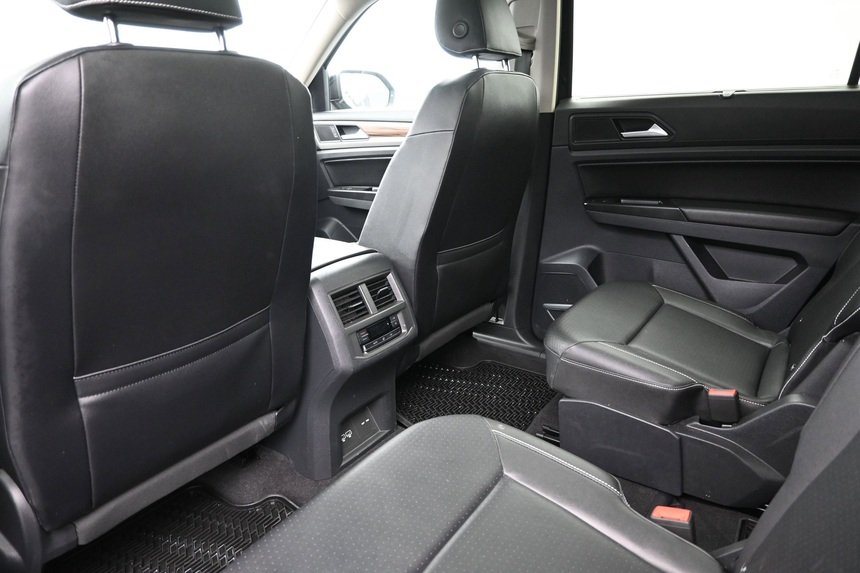 Used 2021 Volkswagen Atlas SE w/ Panoramic Sunroof Package AWD/4WD image 22