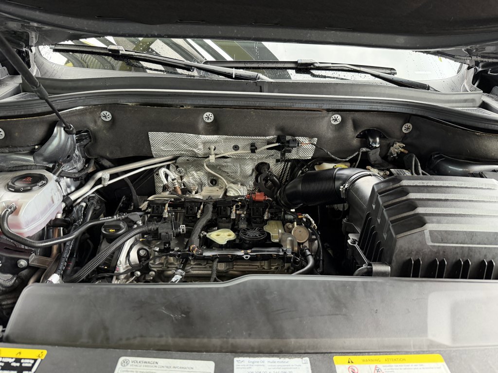 Used 2024 Volkswagen Atlas Cross Sport SE w/ Panoramic Sunroof Package image 41