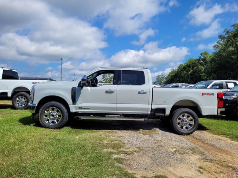 New 2025 Ford F250 Lariat w/ Chrome Package image 3