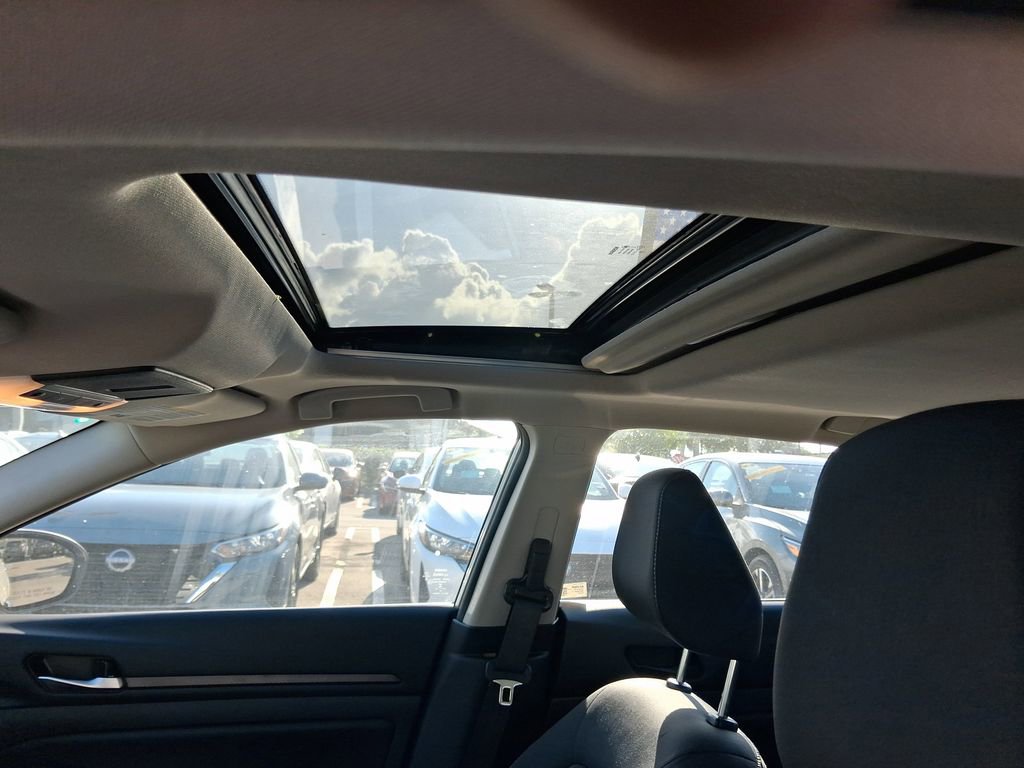 Used 2025 Nissan Altima 2.5 SV w/ SV Special Edition Package image 15