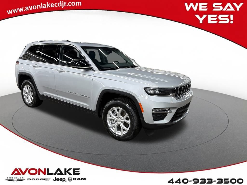Used 2023 Jeep Grand Cherokee Limited w/ Trailer Tow Prep Group (B) image 8