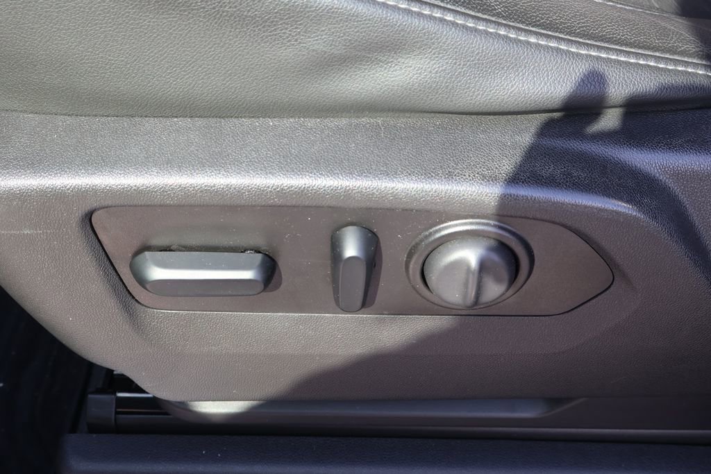 Used 2020 Chevrolet Silverado 1500 RST w/ Rally Edition image 14