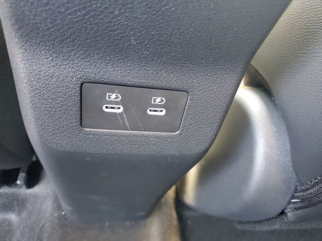 Certified 2025 Nissan Kicks SR FWD image 11