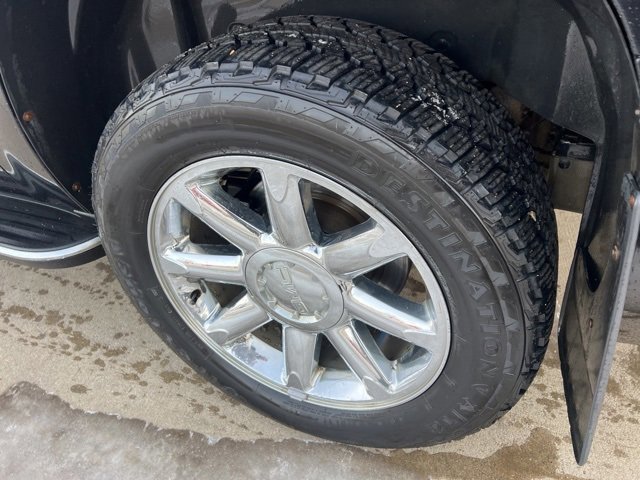 Used 2012 GMC Yukon XL Denali image 10