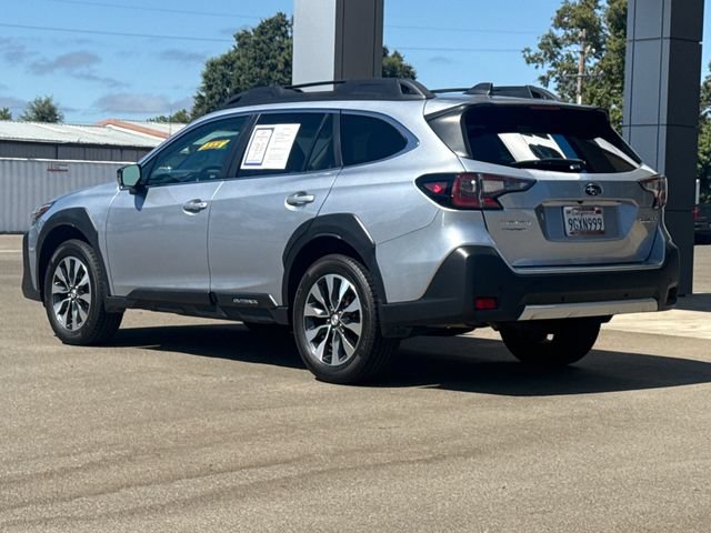 Used 2023 Subaru Outback Limited AWD/4WD image 3