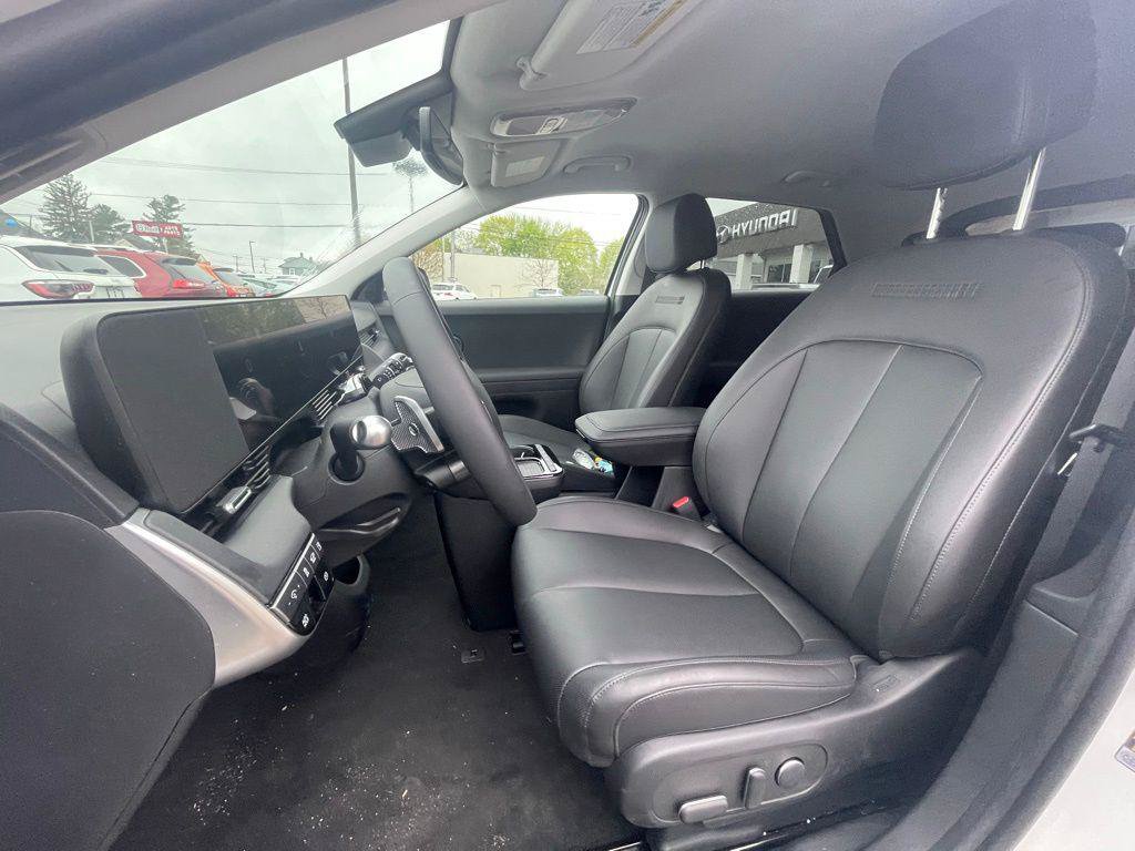 New 2025 Hyundai Ioniq 5 SEL AWD/4WD image 17