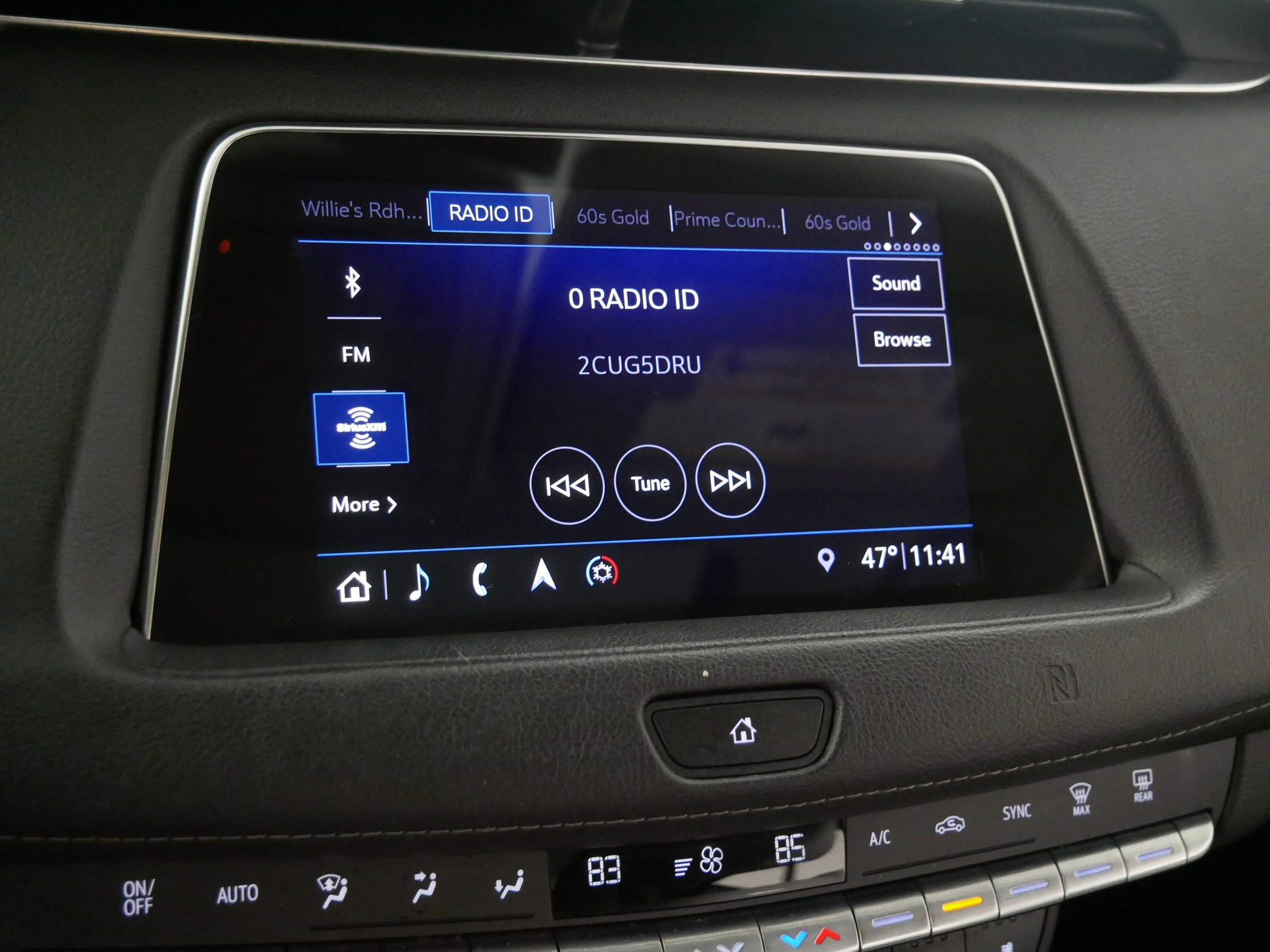 Used 2019 Cadillac XT4 Premium Luxury image 22