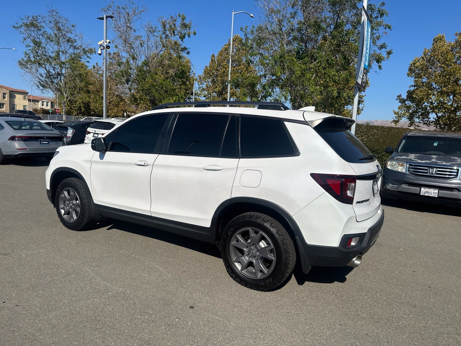 Used 2025 Honda Passport TrailSport image 4