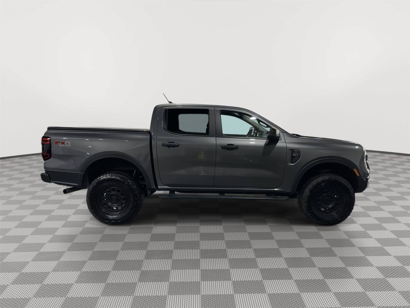 Used 2025 Ford Ranger XLT AWD/4WD image 6