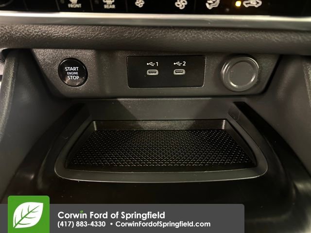 Used 2025 Nissan Rogue SV image 27