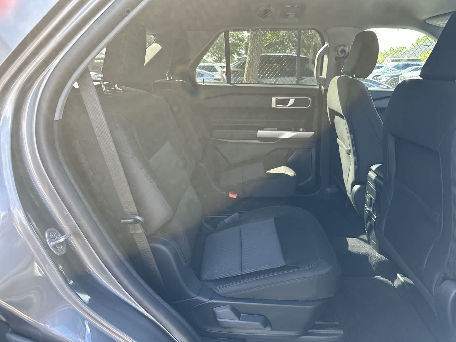 Used 2023 Ford Explorer XLT RWD image 19