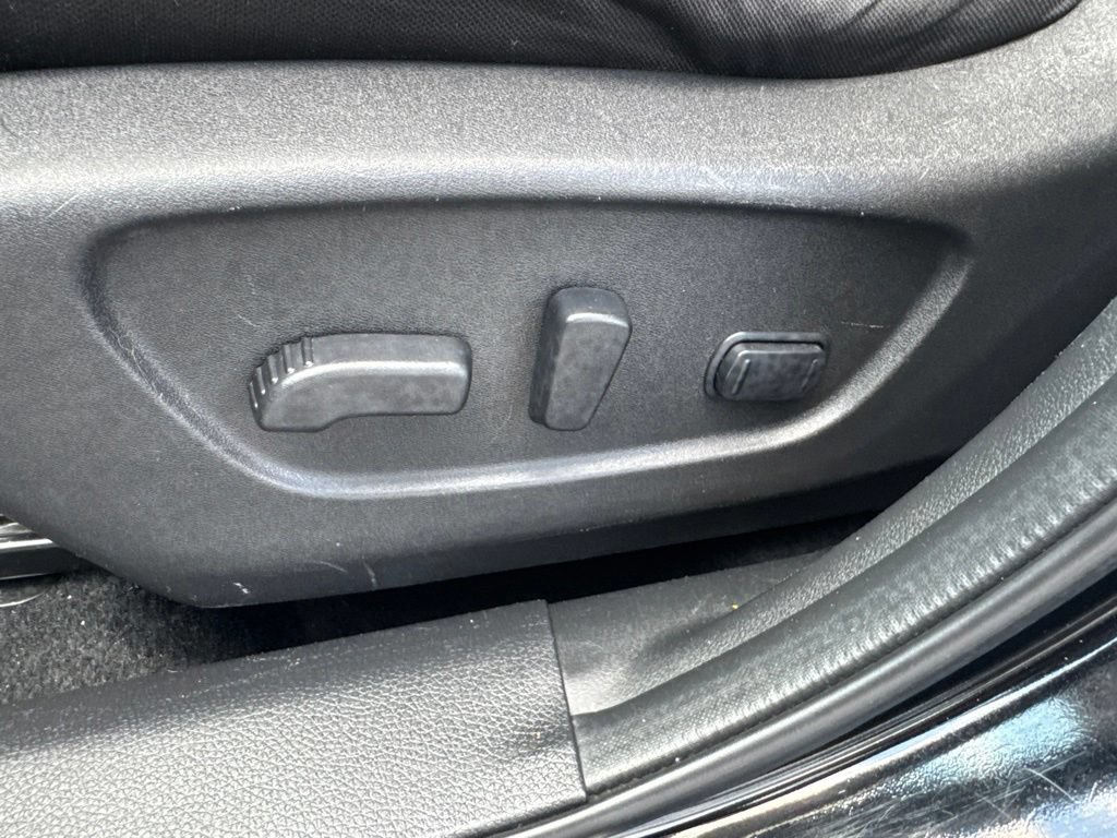 Used 2017 Nissan Rogue Sport SV FWD image 18