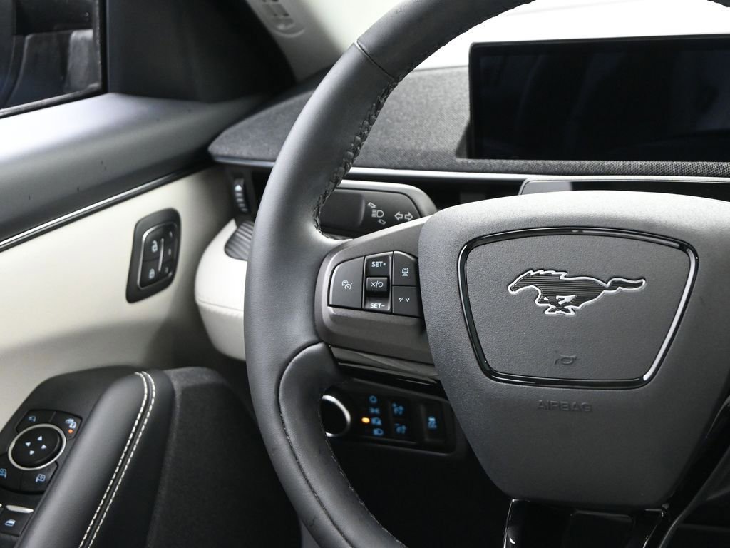 Used 2023 Ford Mustang Mach-E Premium image 30