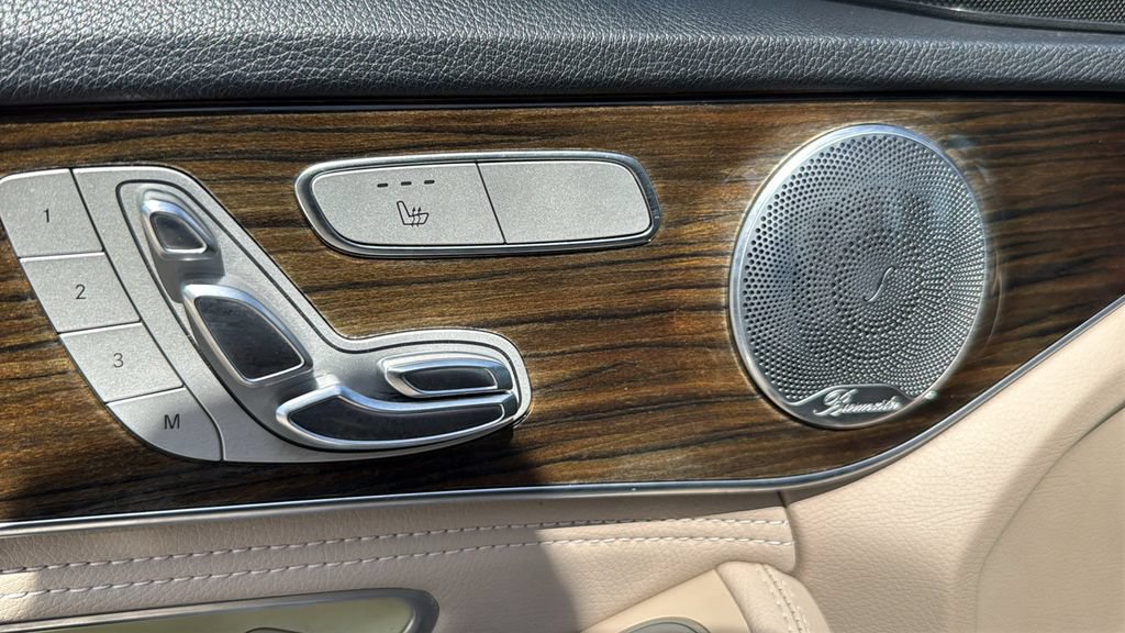 Used 2015 Mercedes-Benz C 300 4MATIC Sedan image 20
