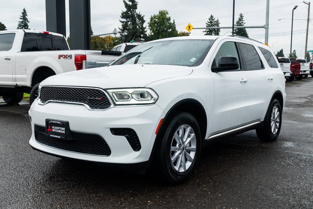 Used 2024 Dodge Durango SXT image 3