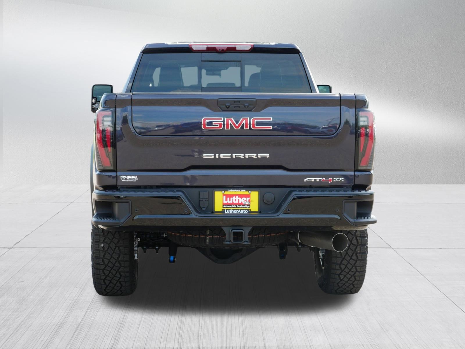 New 2026 GMC Sierra 2500 AT4X w/ LPO, Black Badging Package AWD/4WD image 4