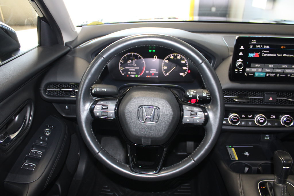 Used 2023 Honda HR-V EX-L image 11