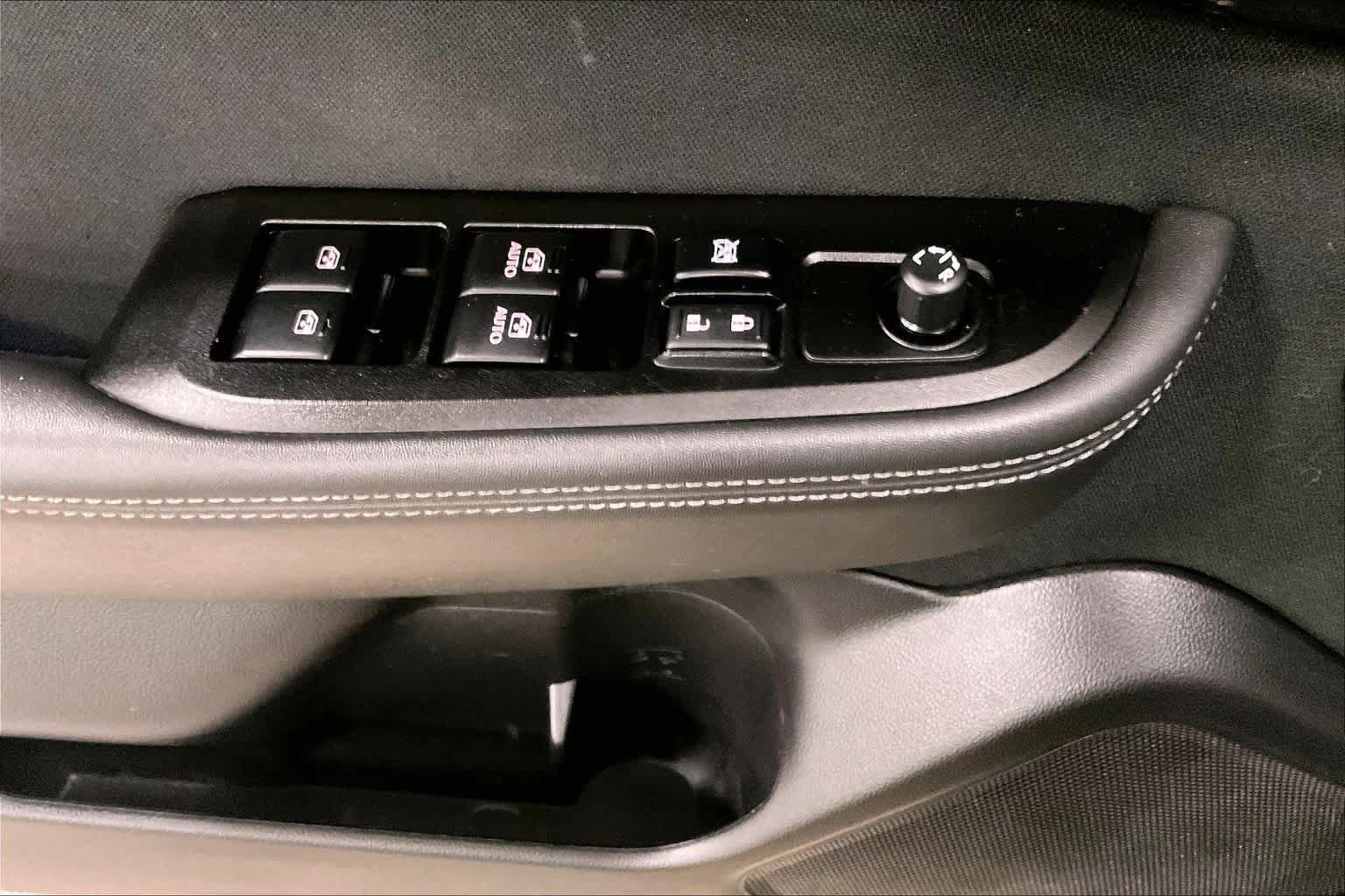 Used 2016 Subaru Outback 2.5i Premium AWD/4WD image 34