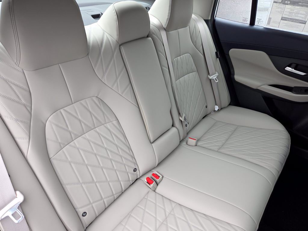 New 2026 Nissan Sentra SL w/ Floor Mat Package FWD image 31