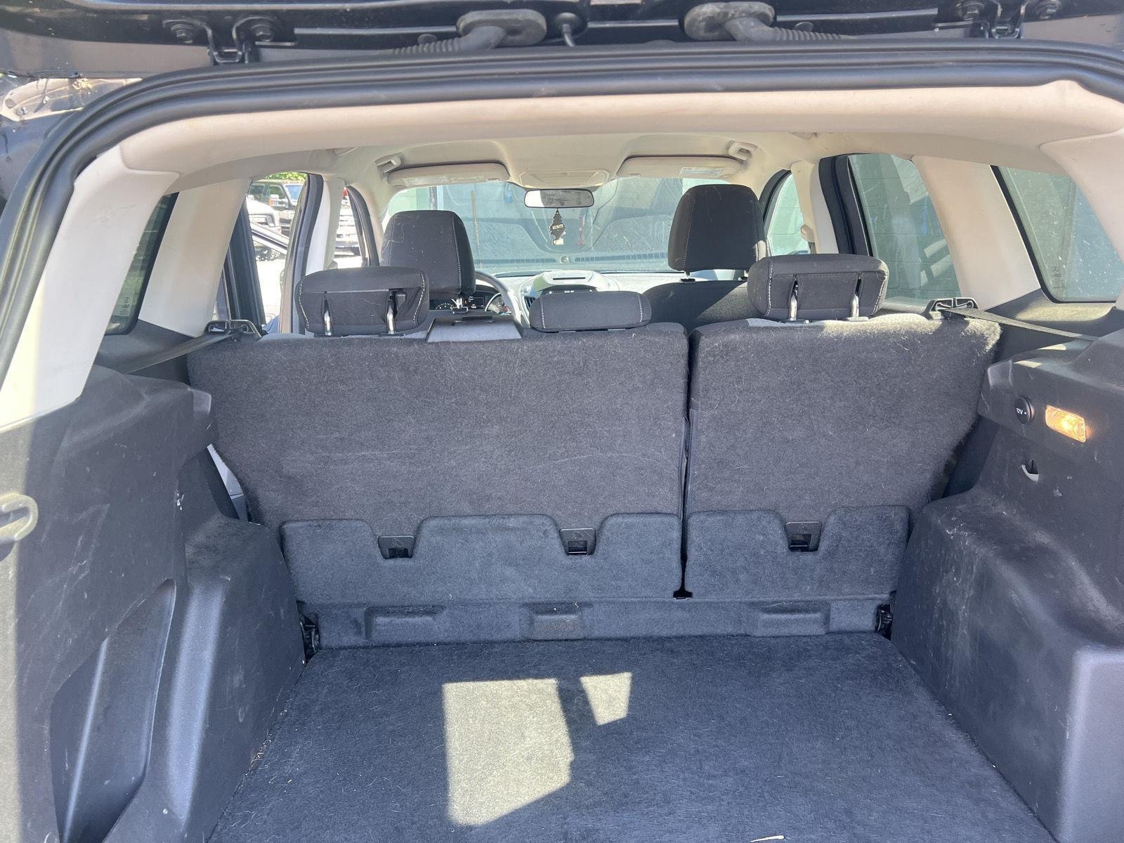Used 2017 Ford Escape SE w/ Equipment Group 201A AWD/4WD image 14