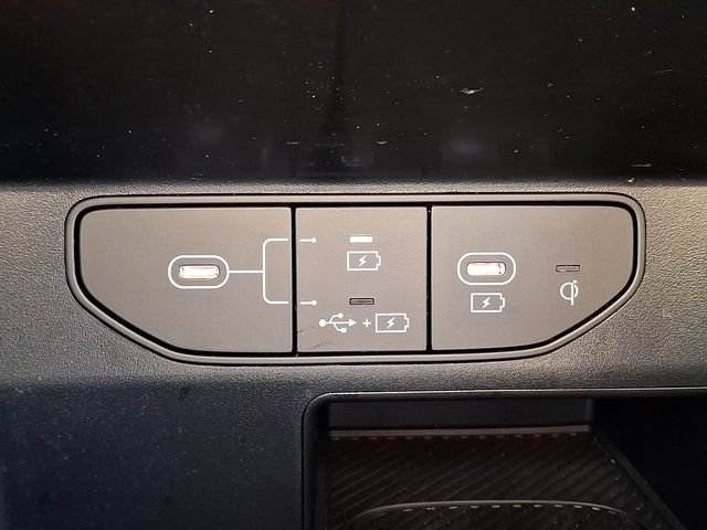 Certified 2025 Kia Sorento S AWD/4WD image 24