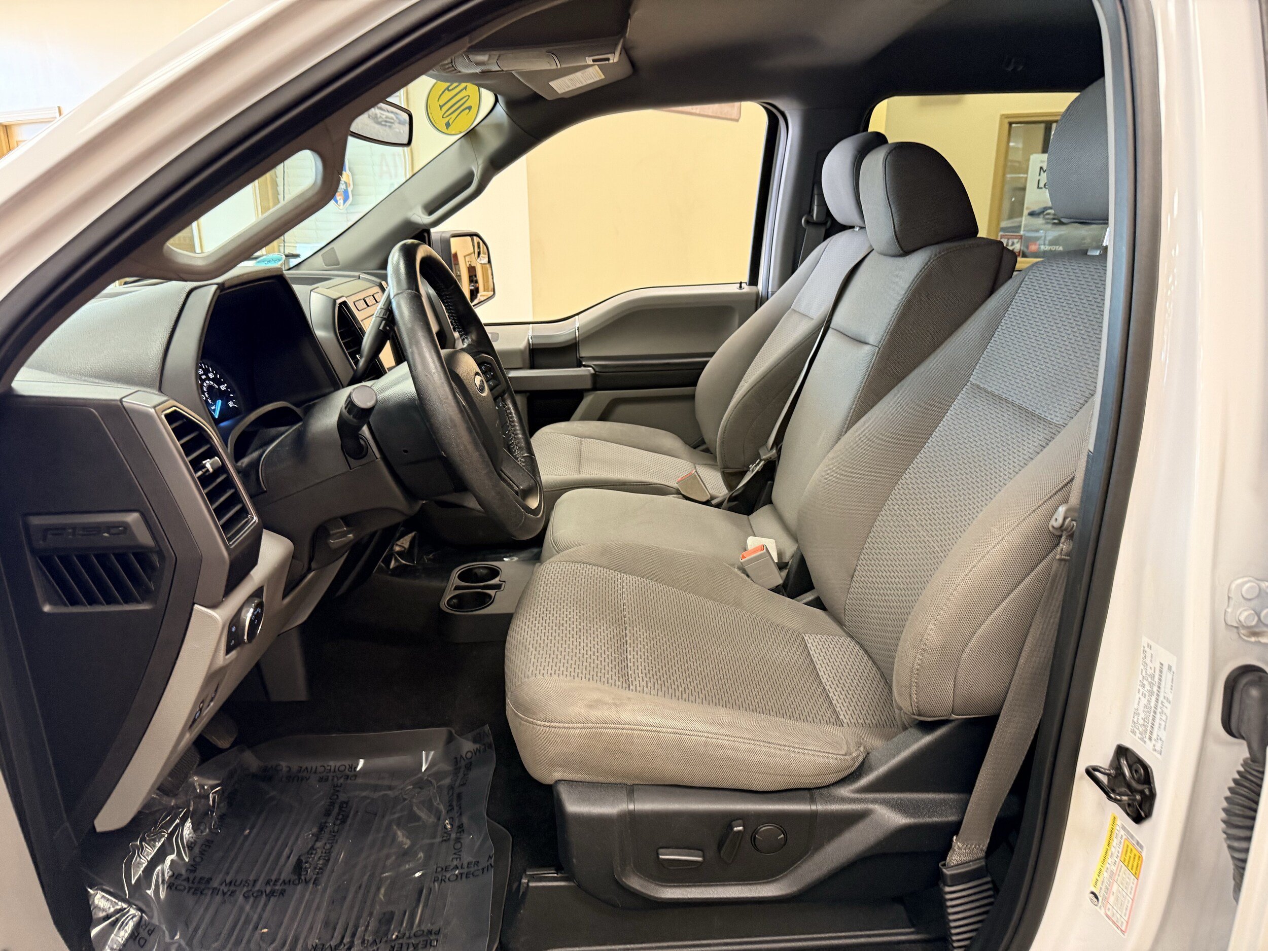 Used 2019 Ford F150 XLT w/ Equipment Group 302A Luxury AWD/4WD image 5