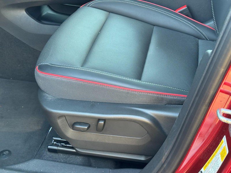 Used 2023 Buick Envision Essence w/ Sport Touring Package AWD/4WD image 16