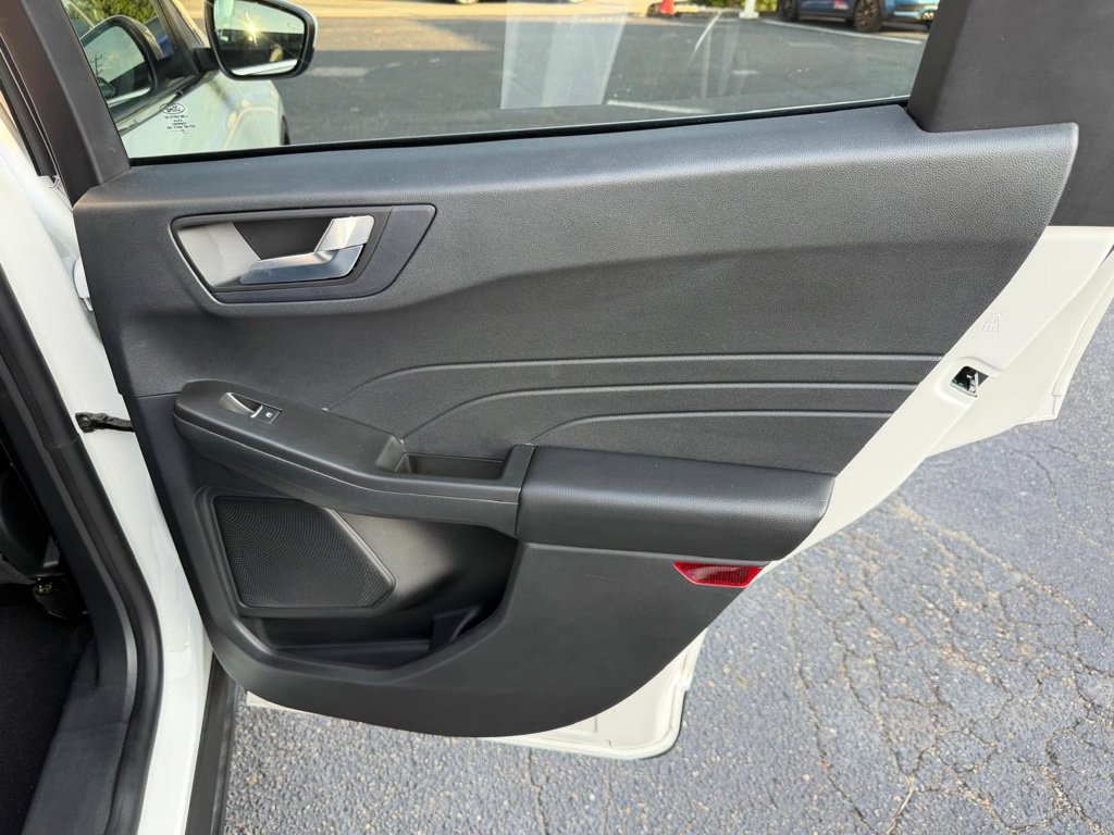 Used 2022 Ford Escape Titanium AWD/4WD image 26